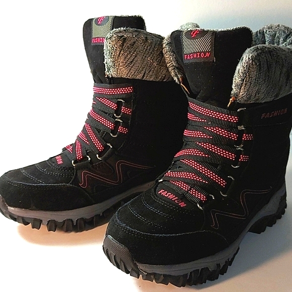 NWOT Fashion Black Faux Suede Boots, Size 36 - Picture 7 of 16